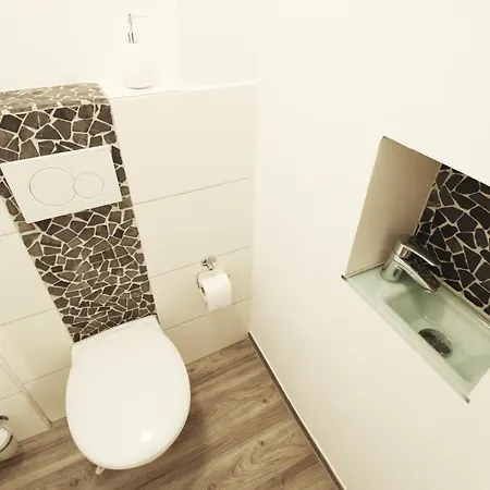 Space Loft Wohndesign Mit 2 Schlafzimmern L 450M Bis Uni * Duisburg