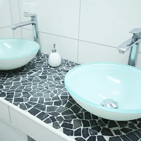 Apartment Space Loft Wohndesign Mit 2 Schlafzimmern L 450M Bis Uni