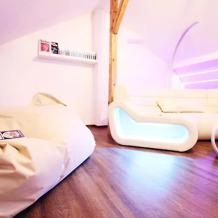Secret Hideaways Space Loft Wohndesign Auf 2 Etagen L 450m Bis Uni Apartamento *